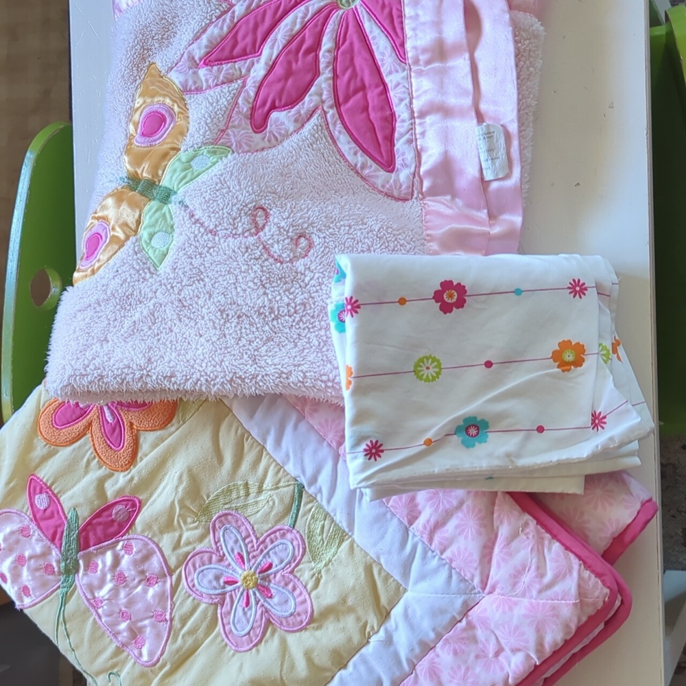 Butterfly and Floral Toddler Pink Quilt 3 Piece Set